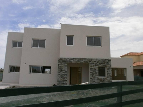 Imagen 2 de 3 de Casa En Venta En El Barrio Cerrado San Benito