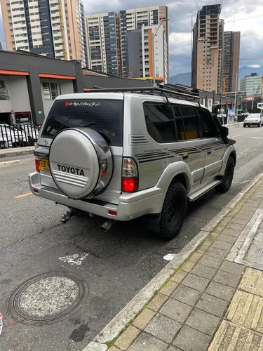 Toyota Prado Vx automática