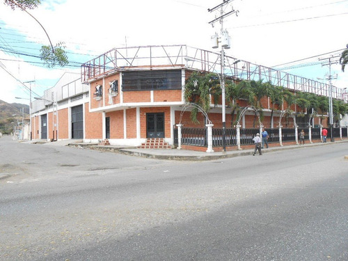 Imagen 1 de 12 de Mayra Ysabel Cedeño Vende Galpon En Centro, Villa De Cura Cod 22-15701
