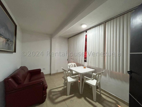 Milagros Inmuebles Edificio Venta Barquisimeto Lara Zona Centro Economica Residencial Economico Comercial Código Inmobiliaria Rent-a-house 24-21257