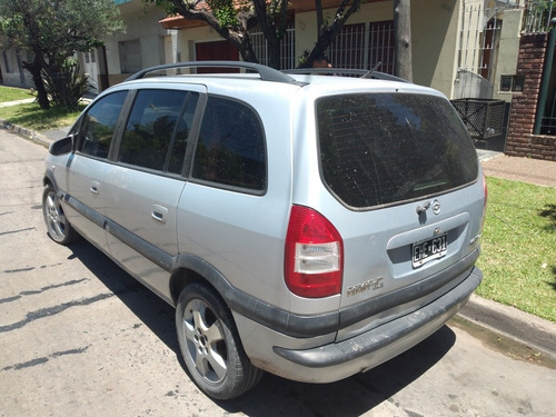 Imagen 3 de 4 de Chevrolet Zafira 2.0 Gls 2005 Financio (aty Automotores)