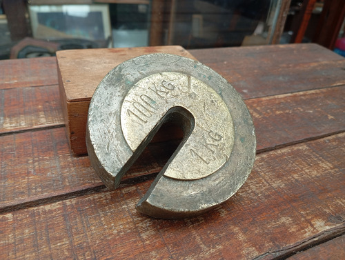Antigua Pesa De Bronce 1 Kilo De Vascula Ref. 867 (Usado)