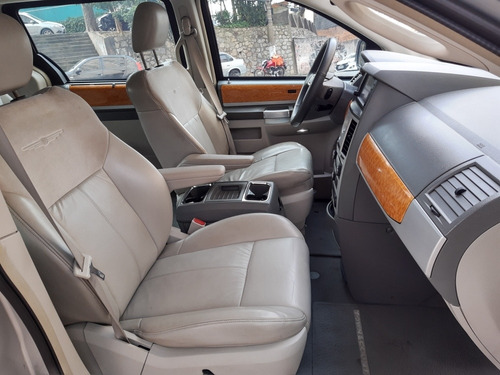 Imagem 11 de 14 de Chrysler Town & Country 2008 3.8 Limited 5p