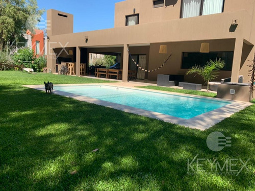 Casa - Countries/b.cerrado (moreno)