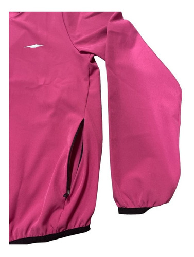 Imagen 3 de 8 de Campera Rompeviento Avia Mujer Ultraliviana Running Original