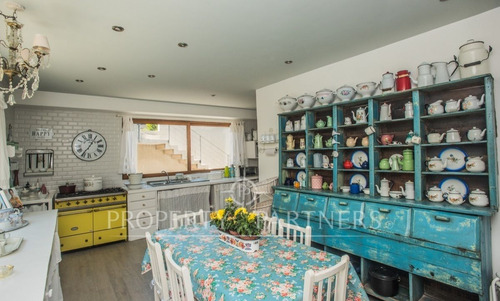 Esplendida Casa En Condominio Privado Cantagua