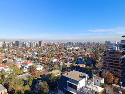 Departamento En Arriendo De 2 Dorm. En Las Condes