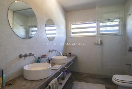 Casa En Venta De 3 Dormitorios En Jose Ignacio
