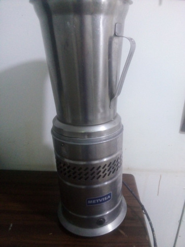 Imagen 2 de 4 de Licuadora Industrial Melvisa De 5 Litros. Usada En Perfecto