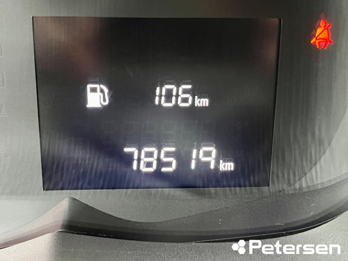 Imagen 17 de 24 de Chevrolet Tracker 1.8 Ls Fwd E5 Mt 5p 2018
