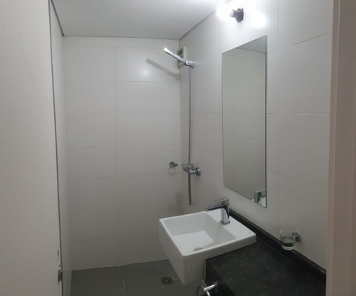 Imagen 6 de 10 de Vendo Apartamento 2 Dormitorios Con Garaje Al Frente 6to