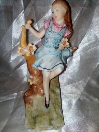 Figura De Porcelana Capodimonte Formili Marzo Antigua En Per