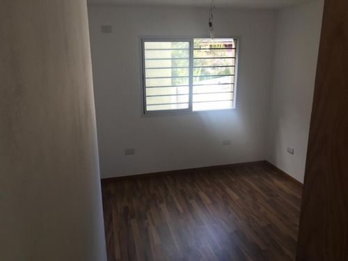 Imagen 2 de 14 de Duplex En Venta En Ituzaingo Norte