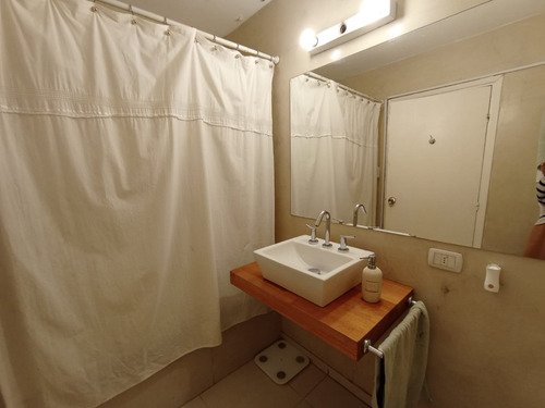 Imagen 13 de 16 de Apartamento Sobre Guayaqui, A Una Cuadra De Rambla
