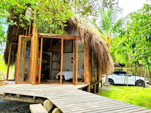 Lote Con Cabaña En Venta Con Acceso Directo Al Mar
