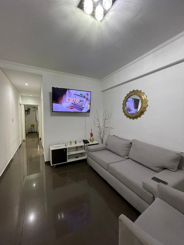 Departamento En Venta De 3 Ambientes Con Balcón Y Espacio Guardacoche- Wilde