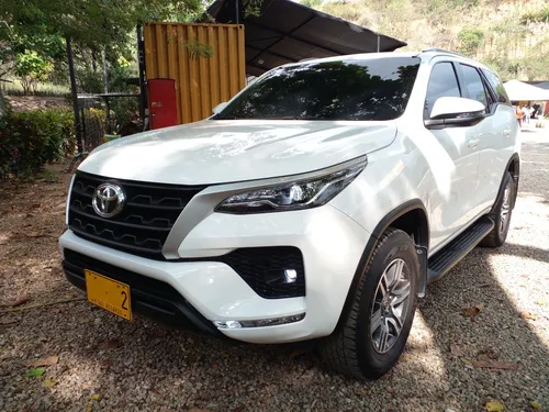 Toyota Fortuner 2.4l Sr Tp 2.4cc Td 7ab 4x2 2023