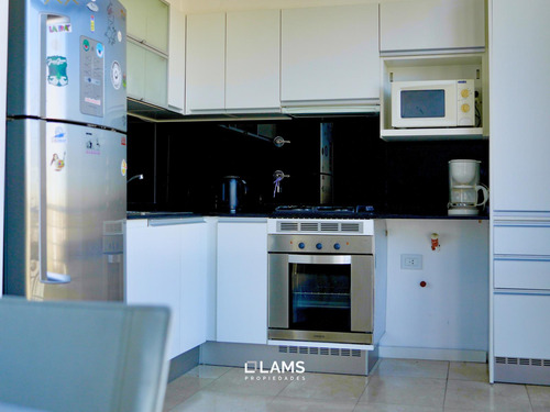 Departamento 2 Ambientes En Alquiler - Zona Guemes