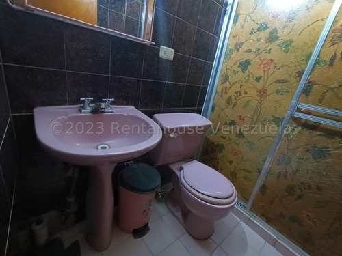 Casa En Venta Para Remodelar Urb Tiuna Maracay 25-14056 Apd