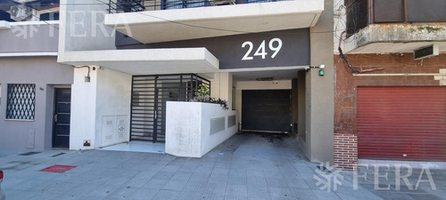 Venta Departamento De 4 Ambientes Con Cochera Y Balcón En Avellaneda