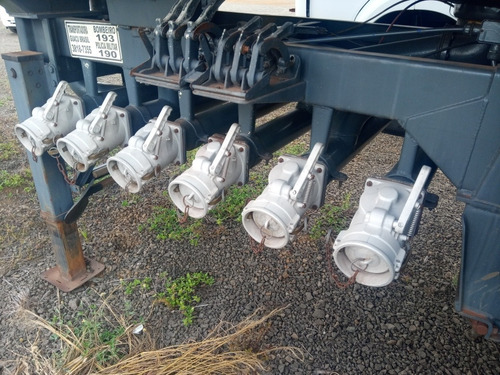 Carreta Tanque 30.000 L 6 Bocas