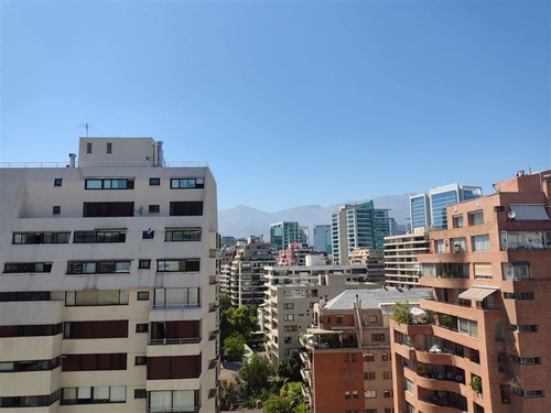 Departamento En Venta De 2 Dorm. En Las Condes