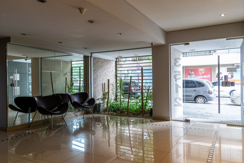 Venta Depto. 2 Amb Colegiales C/balcon, Escritorio
