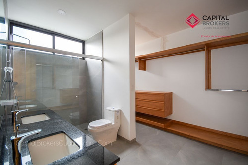 Imagen 12 de 29 de Moderna Residencia De Lujo En Venta Zona Plaza Del Sol