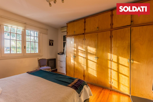 Venta - Casa 5 Ambientes Con Cochera Y Piscina - Vicente López