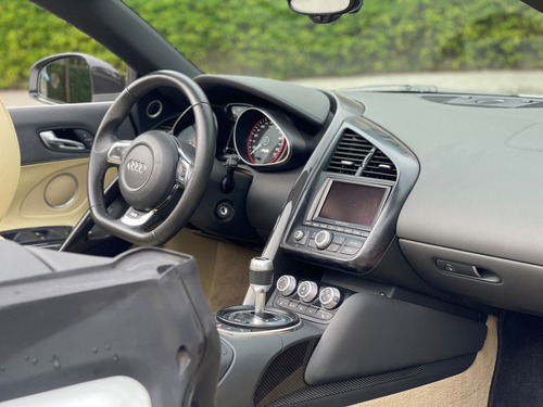 Imagem 12 de 15 de Audi R8 Spyder Spyder 5.2 Quattro R-tronic/s-tronic 2011...