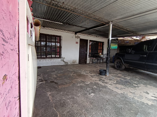 Venta Casa 4 Dormitorios Punta Rieles Con Cochera