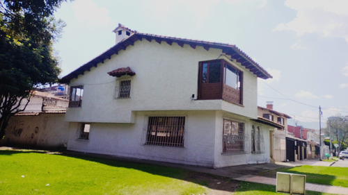 Casa En Venta En Bogotá Pasadena. Cod 111203
