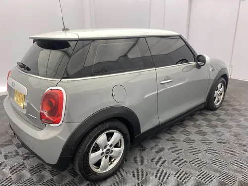 Mini Cooper 1.5 At