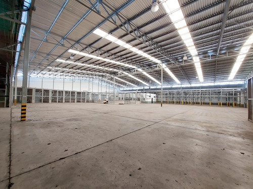 Imagen 25 de 30 de Galpon Remodelado En Venta Planta Total Oficinas Modernas Puente Carga Estef 23-20128