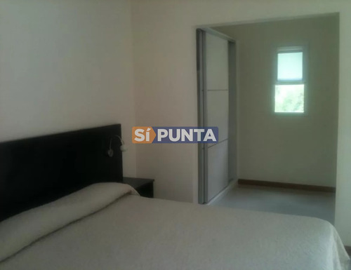 Casa De 4 Dormitorios En Alquiler Anual Y Tempora - Solanas