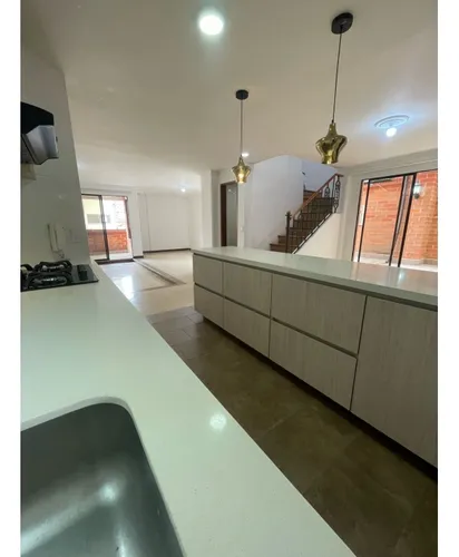 Venta Apartamento Duplex Laureles Piso 7