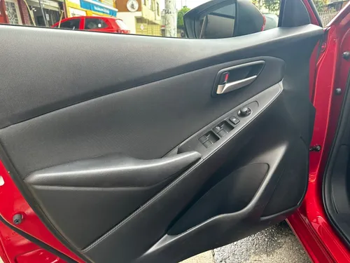 Mazda 2 1.5 Hatchback At Touring