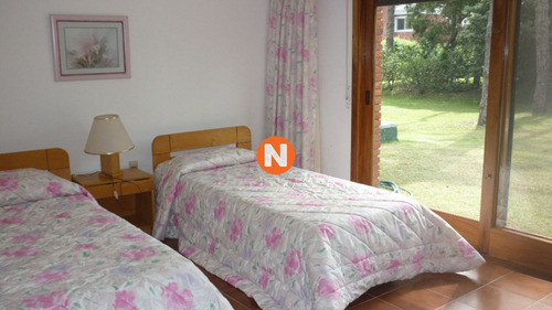 Casa En Venta Y Alquiler, Mansa, Punta Del Este, 5 Dormitorios.- Ref: 206015