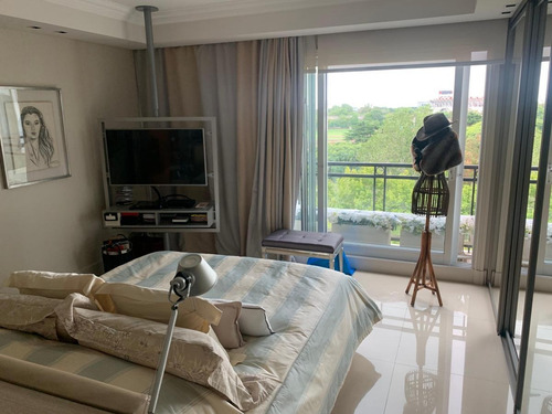 Chateau Libertador. 3 Suites + Dep. Cochera Y Baulera