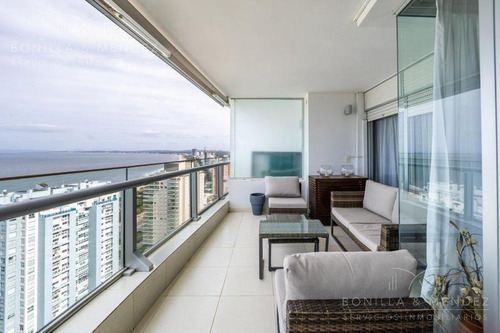 Seasons Tower, Piso Alto, Finamente Equipado Y Decorado, 2 Suites.