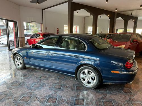 Imagen 4 de 14 de Jaguar S-type 4.0 V8 H 1999