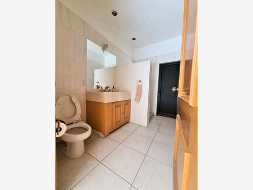 Imagen 9 de 12 de Casa En Venta En Lujoso Residencial Cumbres Del Campestre