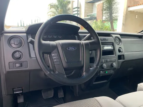 Ford F-150 XL DOBLE CABINA 4x4