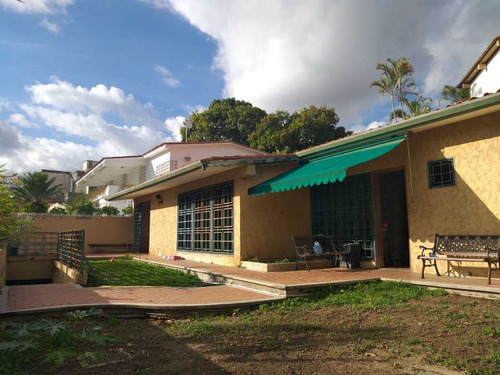 Imagen 1 de 20 de Se Vende Casa 400m2 4h+s/5b/2p Cumbres De Curumo 9718