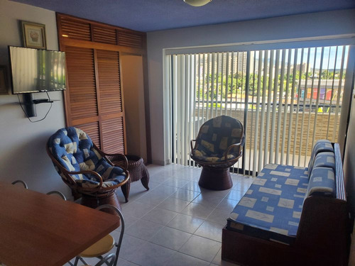 Apartamento En Playa El Angel Margarita Con Vista A La Avenida