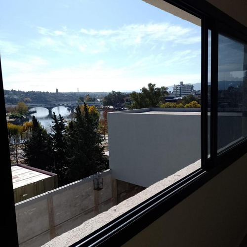 Departamento, Venta 1 Dormitorio En Suite, Pileta, Quincho. Villa Carlos Paz.