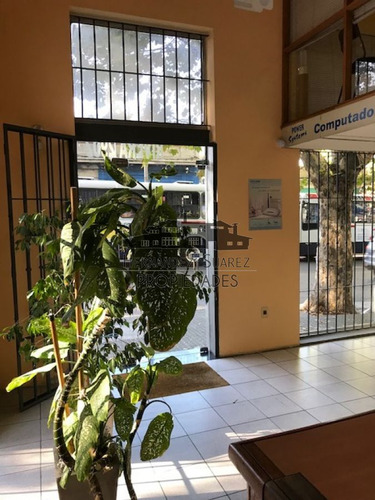 Imagen 4 de 14 de Venta De Local En Pocitos Con Renta 270mts2 En 3 Plantas