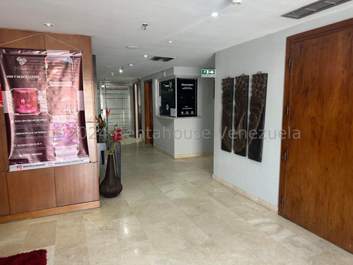 Hotel Aladdin Caracas En Venta: Exclusividad Y Elegancia En El Distrito Financiero Alfonso 24-21265