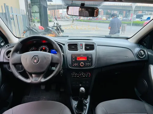 Renault Logan 1.6 Life