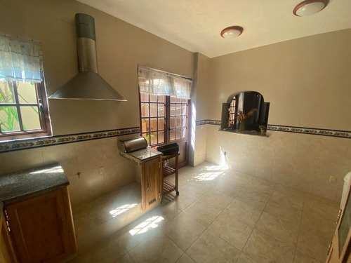 Casa En Venta En Veracruz Con Hab En P.b. Col Centro